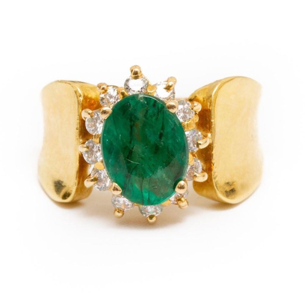 Lot 518: Ring, 14K Gold Emerald and Diamond Ring