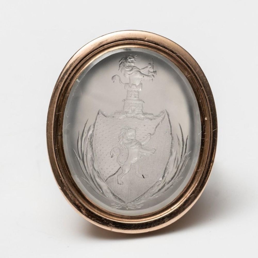 Lot 544: Georgian Period Gold and Chalcedony Intaglio Ring