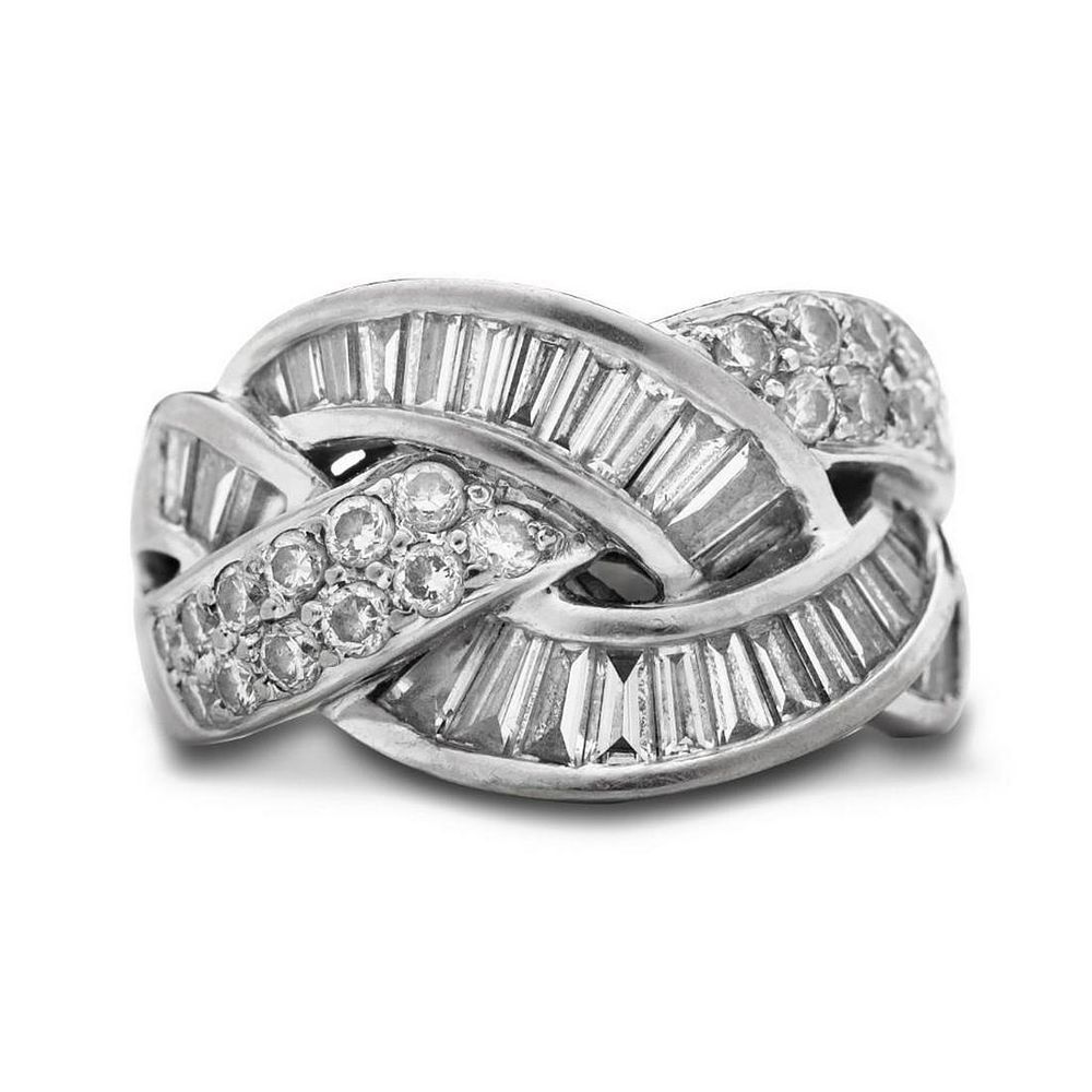 Lot 209: Ring, GIA Diamond and 18k white gold ring