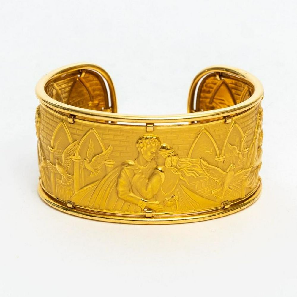 Lot 437: 18K Carrera y Carrera Signed Romeo and Juliet Gold
