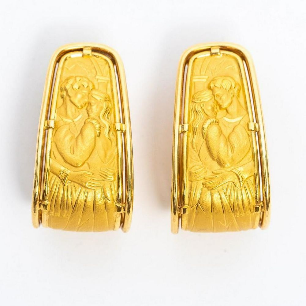 Lot 439: 18K Carrera y Carrera Signed Romeo and Juliet Gold