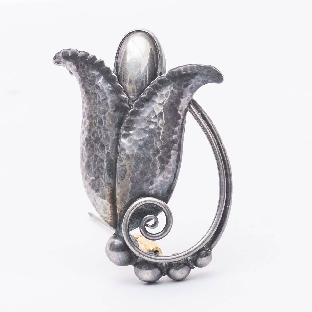 Lot 220: Vintage Signed Georg Jensen Large Hand Wrought Sterling Tulip Brooch