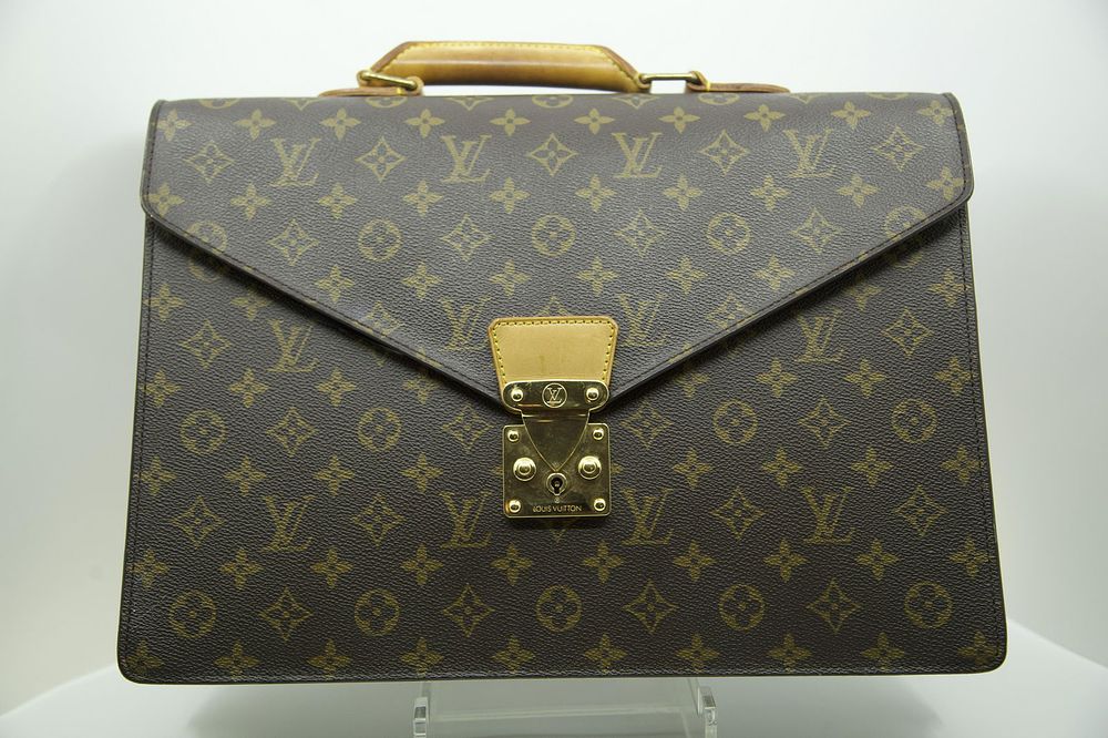 Lot 274: Louis Vuitton Serviette Ambassadeur Briefcase