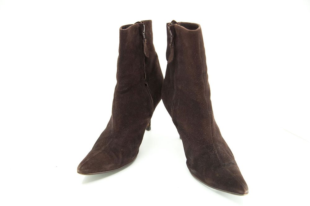 Lot 205: Manolo Blahnik Womens Designer fashion high heeled suede brown Boots EU 38.5 / US 8 : 4" heel