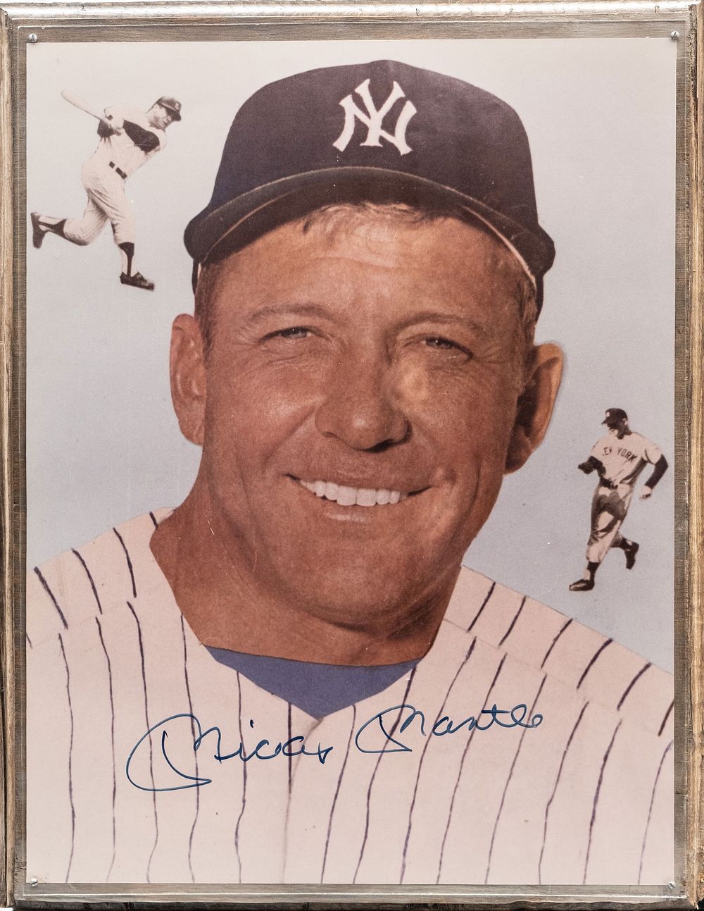 Lot 157: Mickey Mantle Signed Photograph