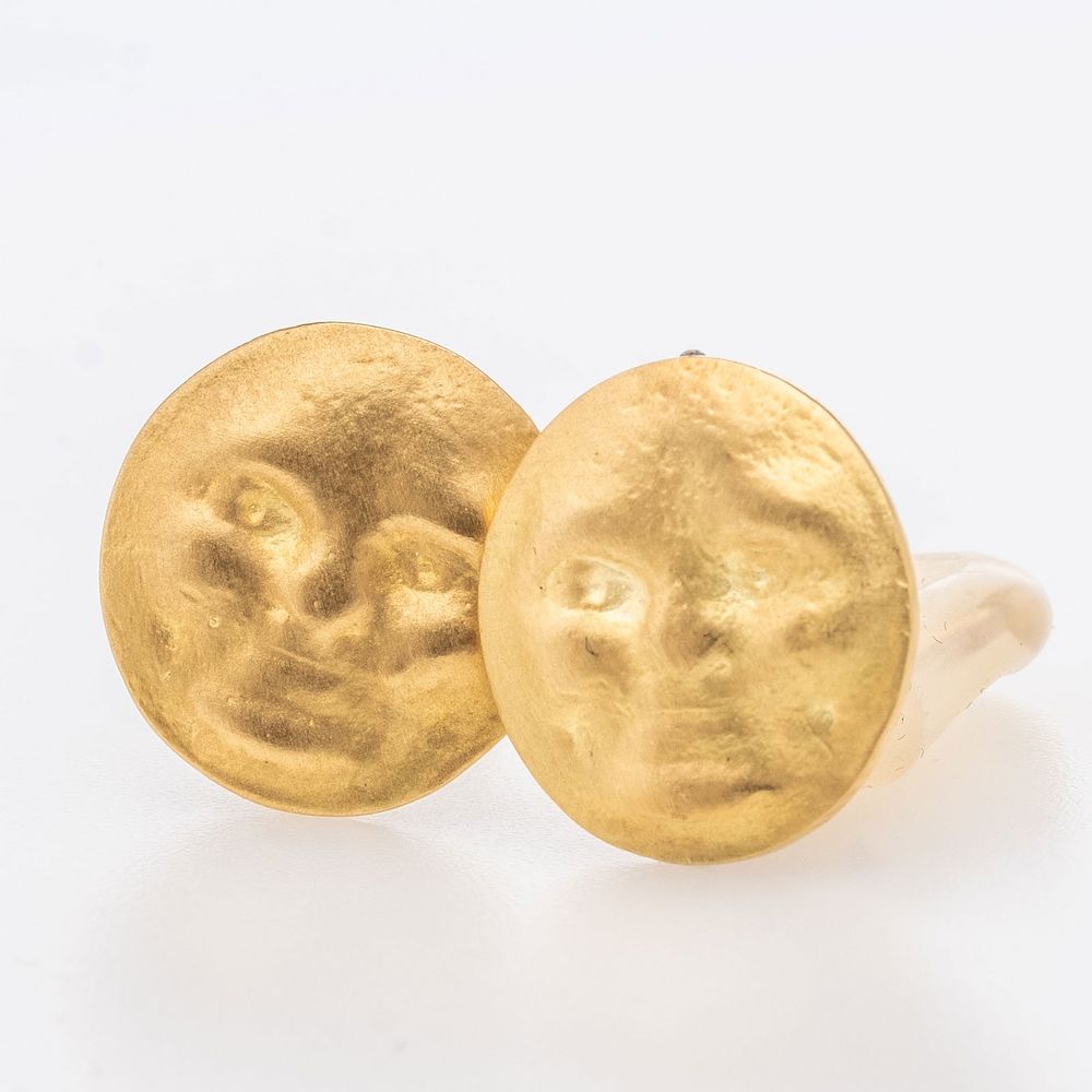 Lot 163: Estate Jane A. Gordon 18K yellow gold moon face clip earrings