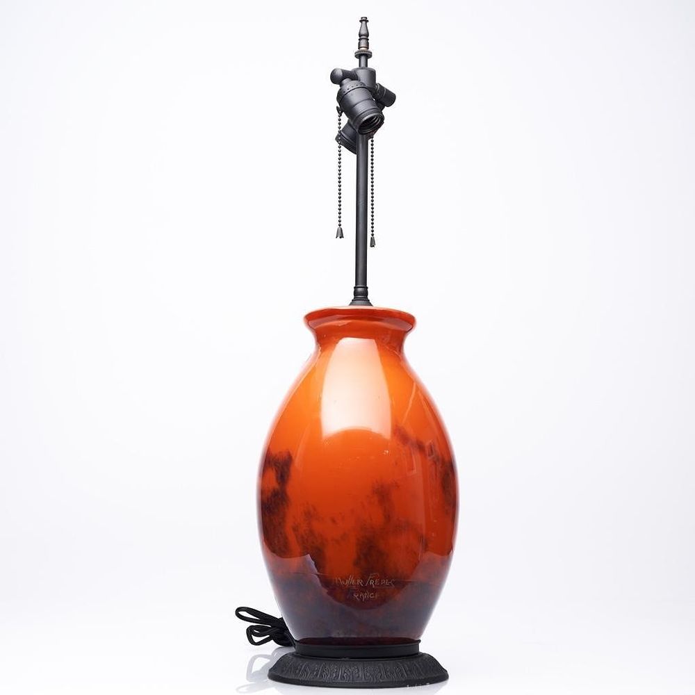 Lot 227: Signed Muller Freres French Art Glass Table Lamp
