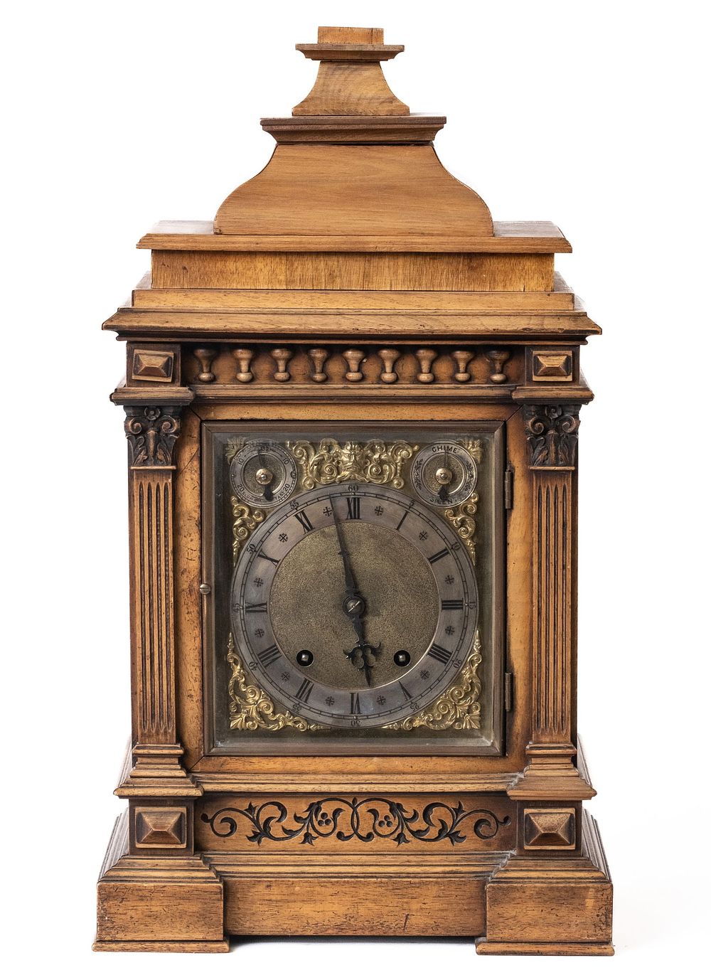 Lot 541: Winterhalder & Hofmeier 8-Day Walnut and Brass Bracket Clock