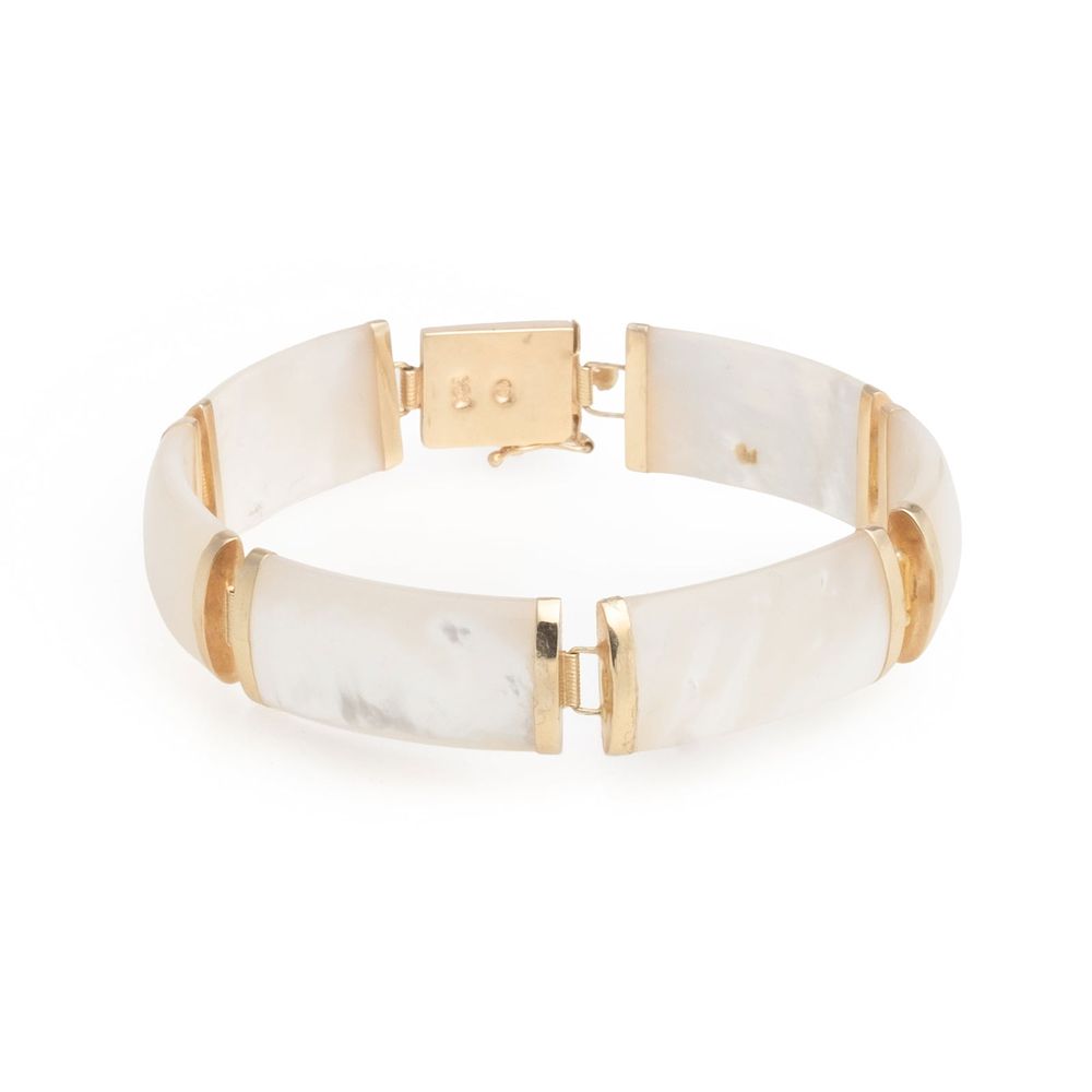 Lot 596: 14K gold and mother of pearl bracelet