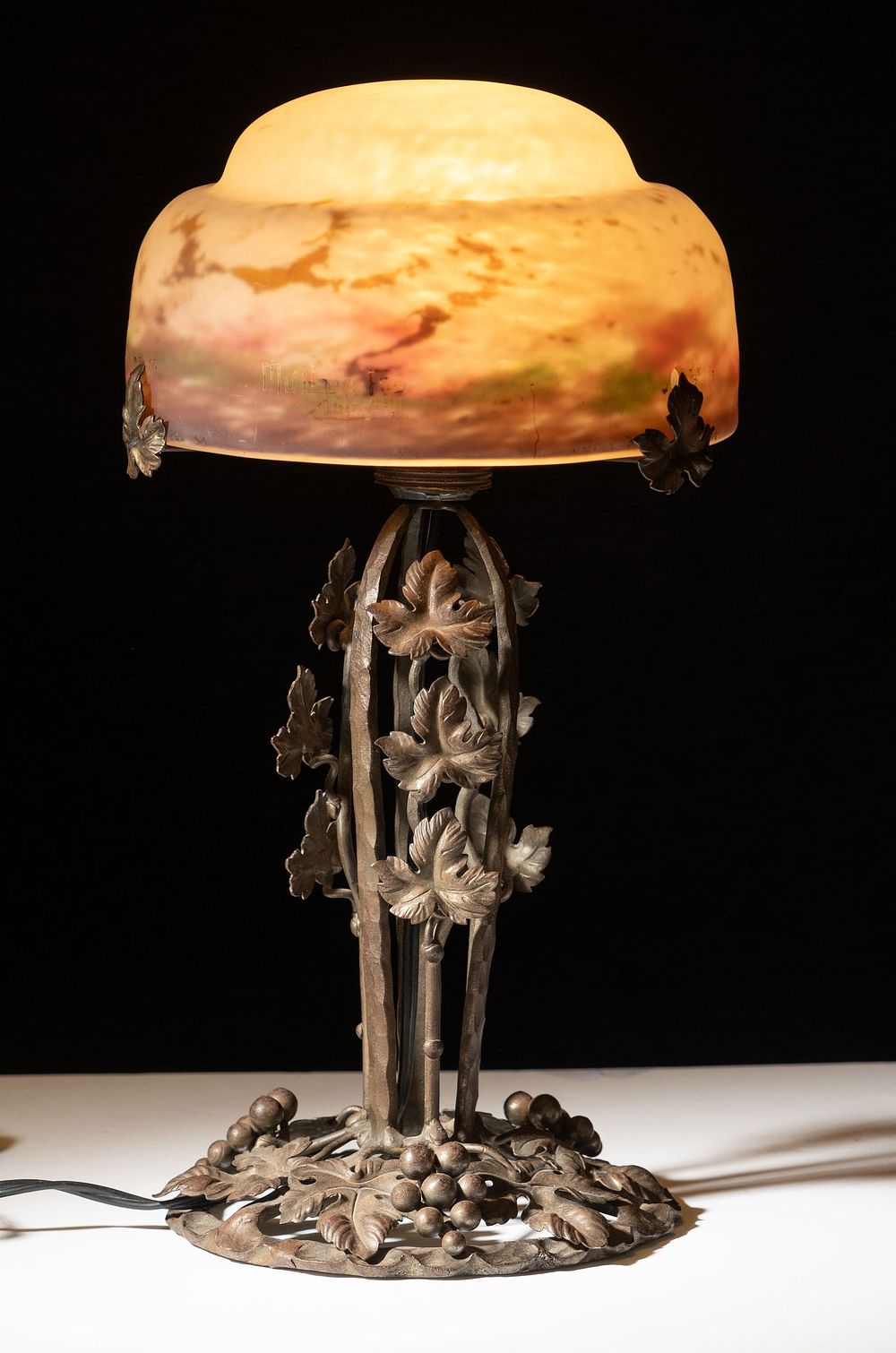 Lot 327: Art Nouveau Muller Freres French Art Glass Table Lamp, signed