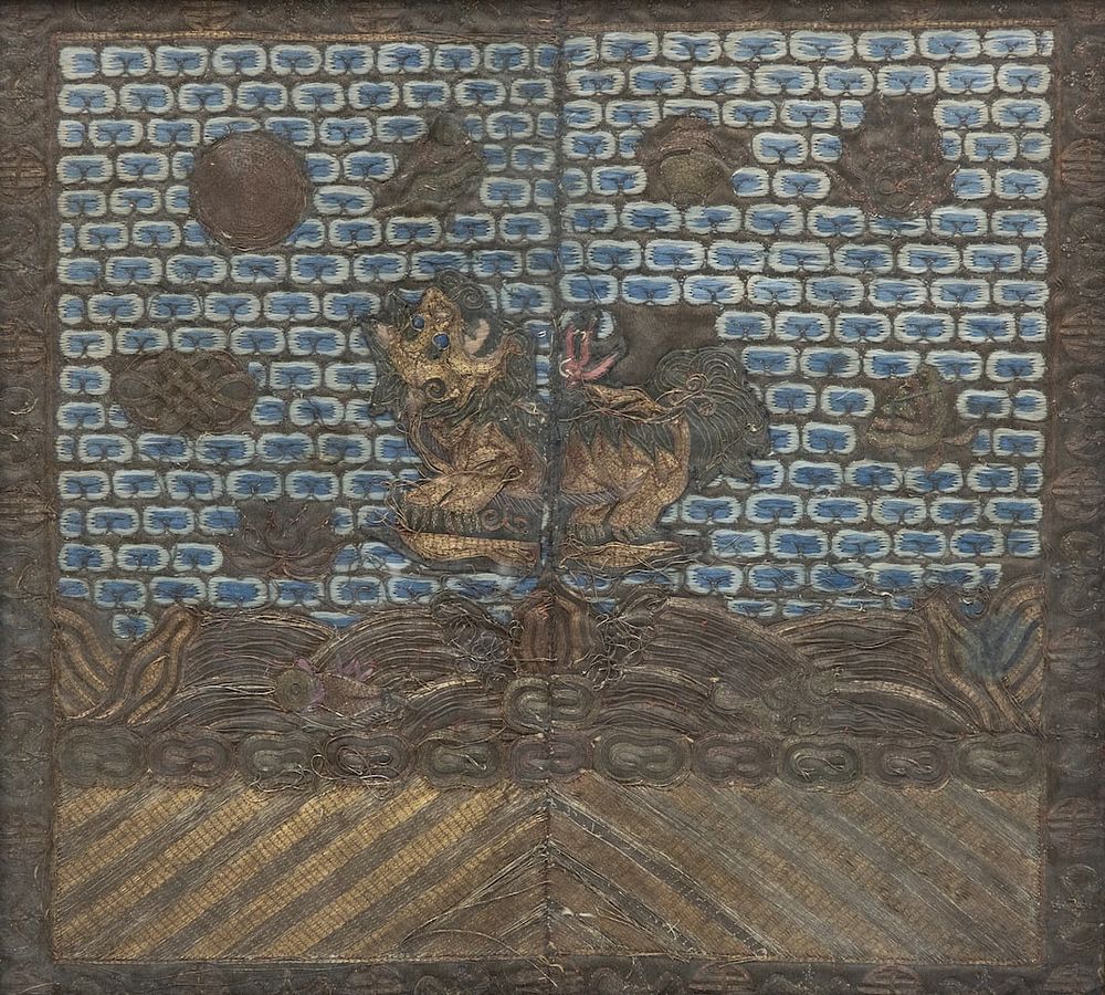 Lot 336: Antique Chinese Silk Kesi Bannermen Badge, Qing Dynasty, 19th C.