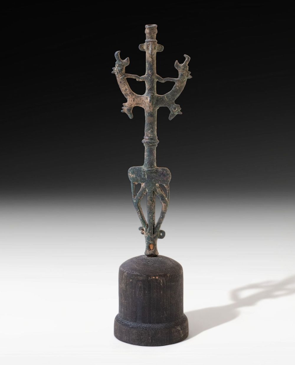Lot 351: Luristan Ancient Bronze Standard Finial, Circa 900-700 B.C. Or Later