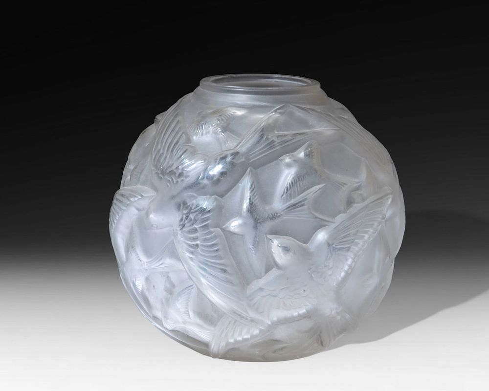 Lot 456: Art Deco Antique Lalique or Lalique Style "Swallows" Molded and Etched Glass Vase