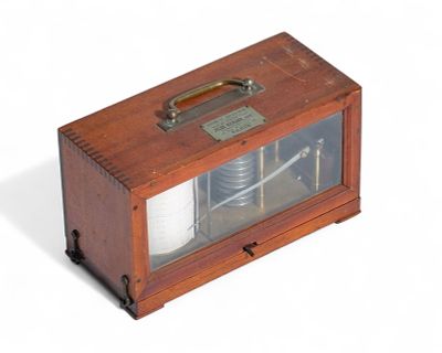 Jules Richard Vidie Eight Day Capsule Barograph, No. 49116, 19th Century. Keywords: scientific 