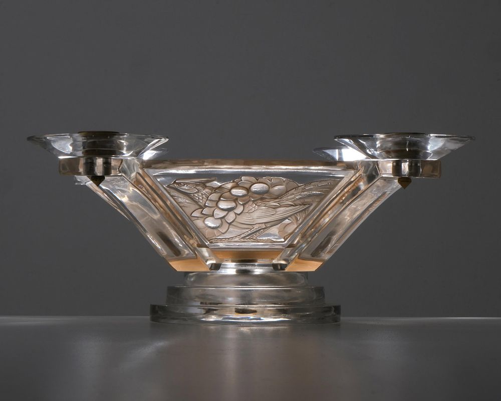 Lot 429: Signed Lalique “Faisans Art Glass Art Deco Centerpiece Bowl With Four Candle Holders