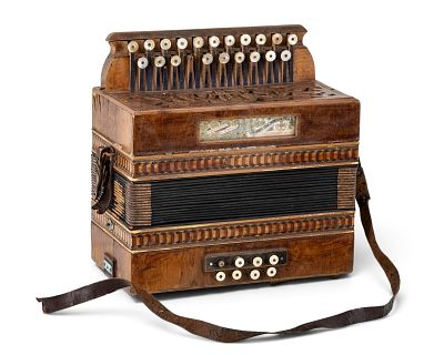 Cav. Sante Crucianelli & Figli Italian Marquetry Button Accordion, Ca. 1910 - No Reserve. Keyword 