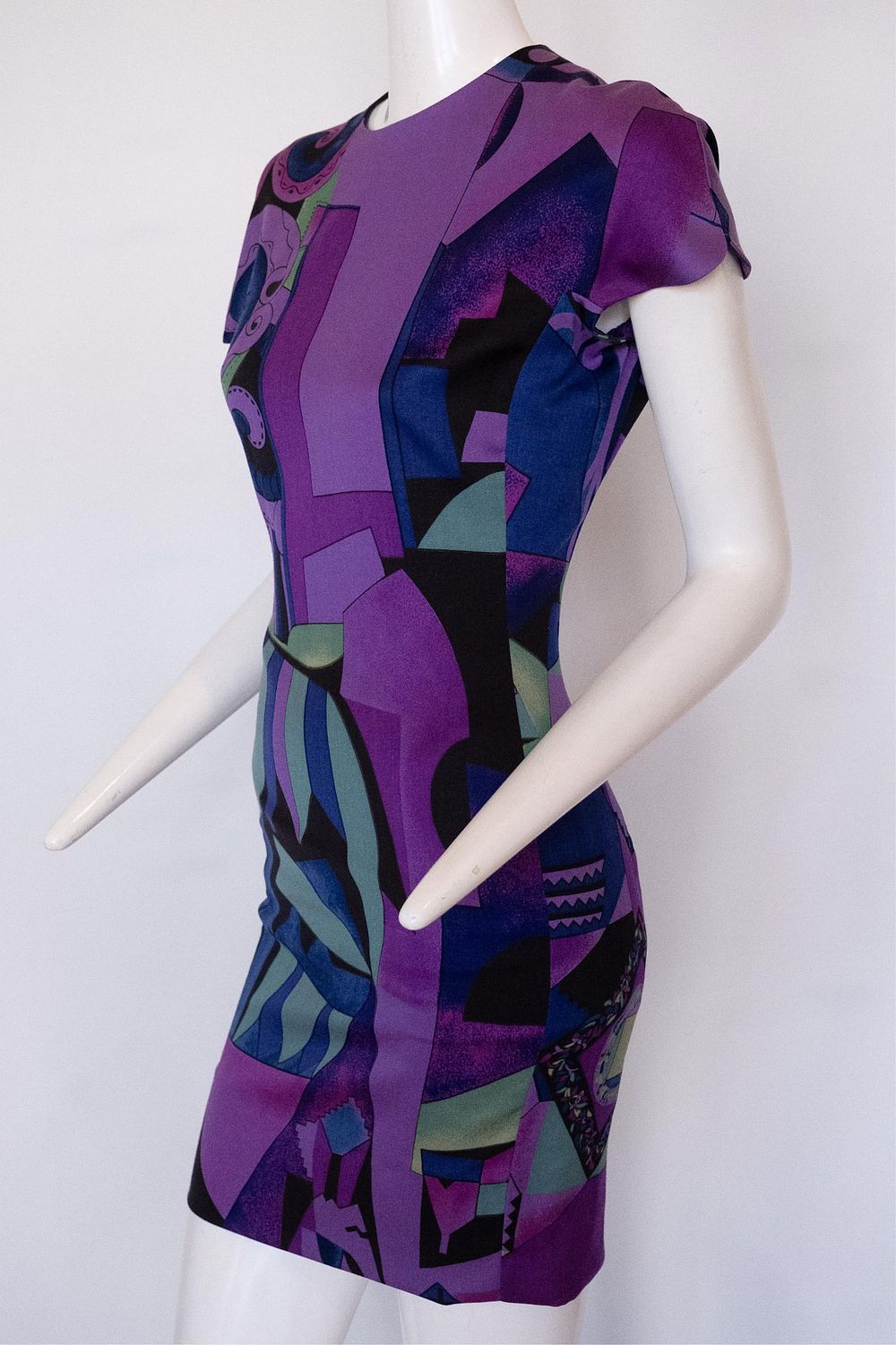 Lot 581: Gianni Versace Crew Neckline Lightweight Wool Dress Lined in Purple Silk Pattern NWT - No Reserve