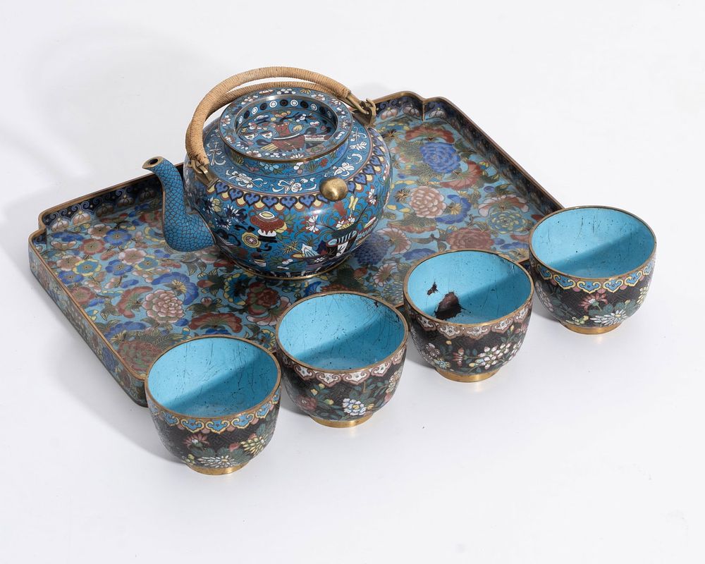 Lot 599: Japanese Meiji Period Cloisonne Enamel Tea Service with Tray, Teapot and Four Cups