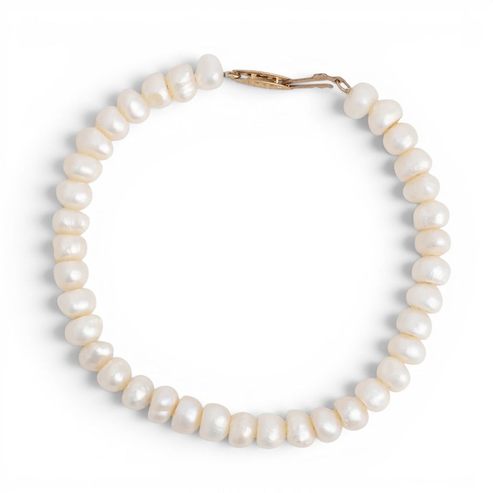 Lot 811: Cultured Pearl Bracelet 14K Gold Clasp White Baroque Pearls - No Reserve