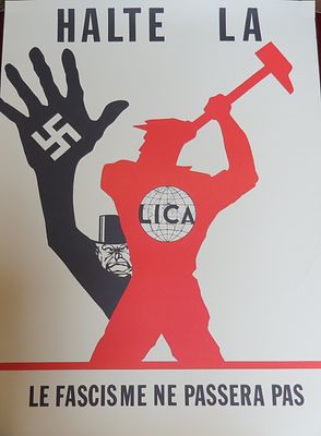 כרזה של הליגה הבינלאומית נגד אנטישמיות (LICA). "Halte l&agrave;, le fascisme ne passera pas", פירושה 