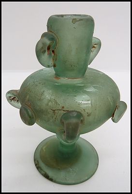 כלי זכוכית כלי נוי או כלי קיבול קטן. עבודת יד פרסית, שיוצא על ידי חברת סימונס טהראן בע"מ. 