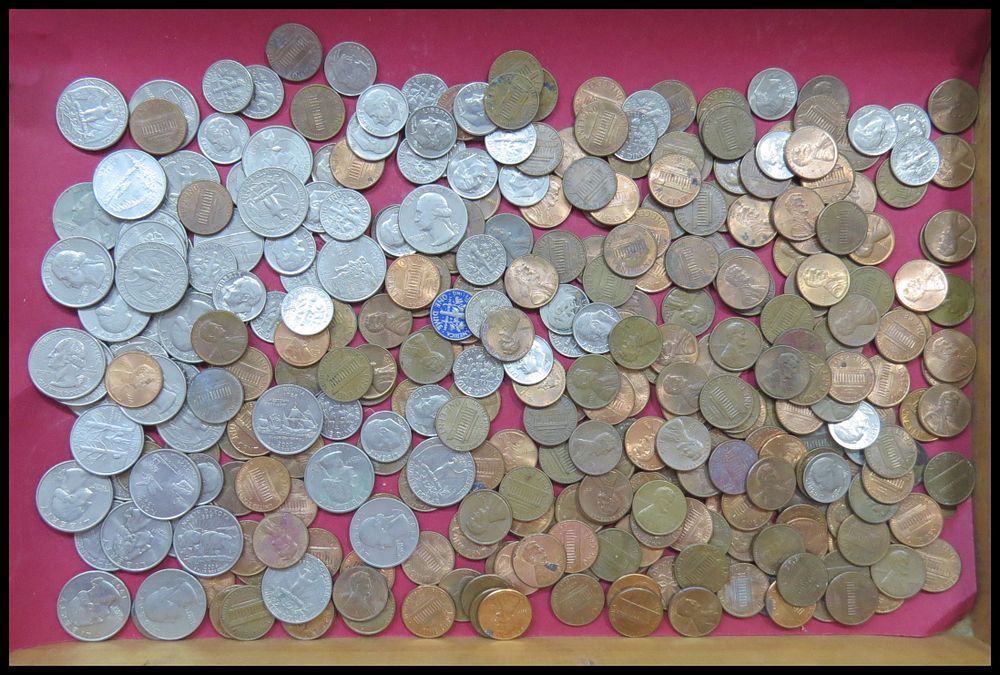 Lot of US and World coins - 1025 gram weight. Large lot of US coins, 1025 gram weight (cents 