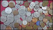 Lot of US and World coins - 1025 gram weight. Large lot of US coins, 1025 gram weight (cents Image - 2