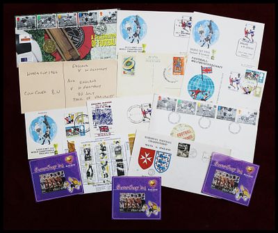 Lot of 14 football-themed covers, 1966-1996, of which one is a coin cover and the remainder are 