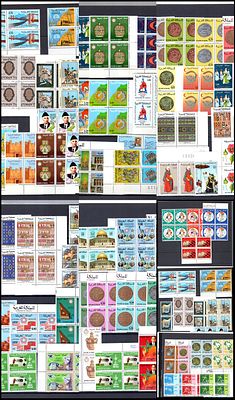Morocco (Royaume du Maroc) - a large lot arranged on black album pages, mostly in blocks of 