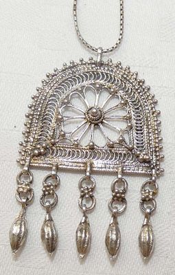 Bezalel Style Yemenite Filigree Silver Sterling Pendant Necklace with Charms.
Tested for silver 
