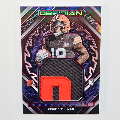 BOOKENDS Cedric Tillman. 2023 Panini "Unbreakeable Obsidian" Cedric tillman Rookie Card # UM-CTI 