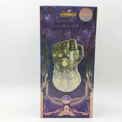 Marvel 1/4 Scale Infinity Gauntlet. 2018 Hot Toys MARVEL AVENGERS INFINITY WAR 1/4 Scale