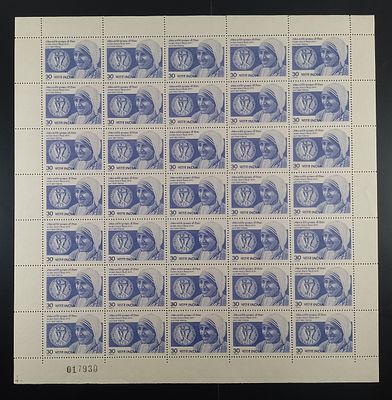 India 1980 Mother Teresa, 30p - Mnh, yellow gum - Full Sheet of 35 Stamps