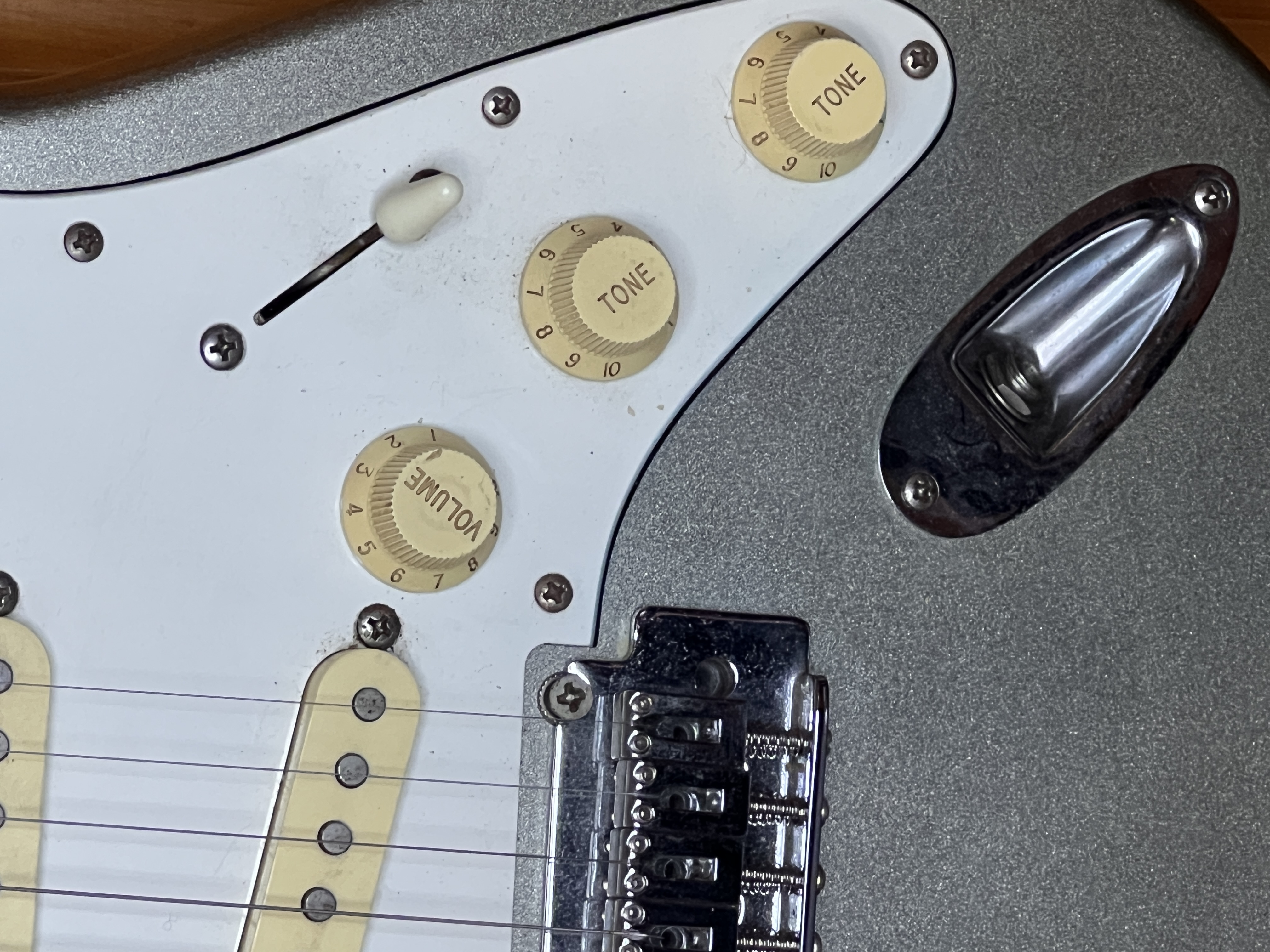 Epiphone S-310 Solid Body Electric Guitar, Metallic Silver Finish, Serial I5020156