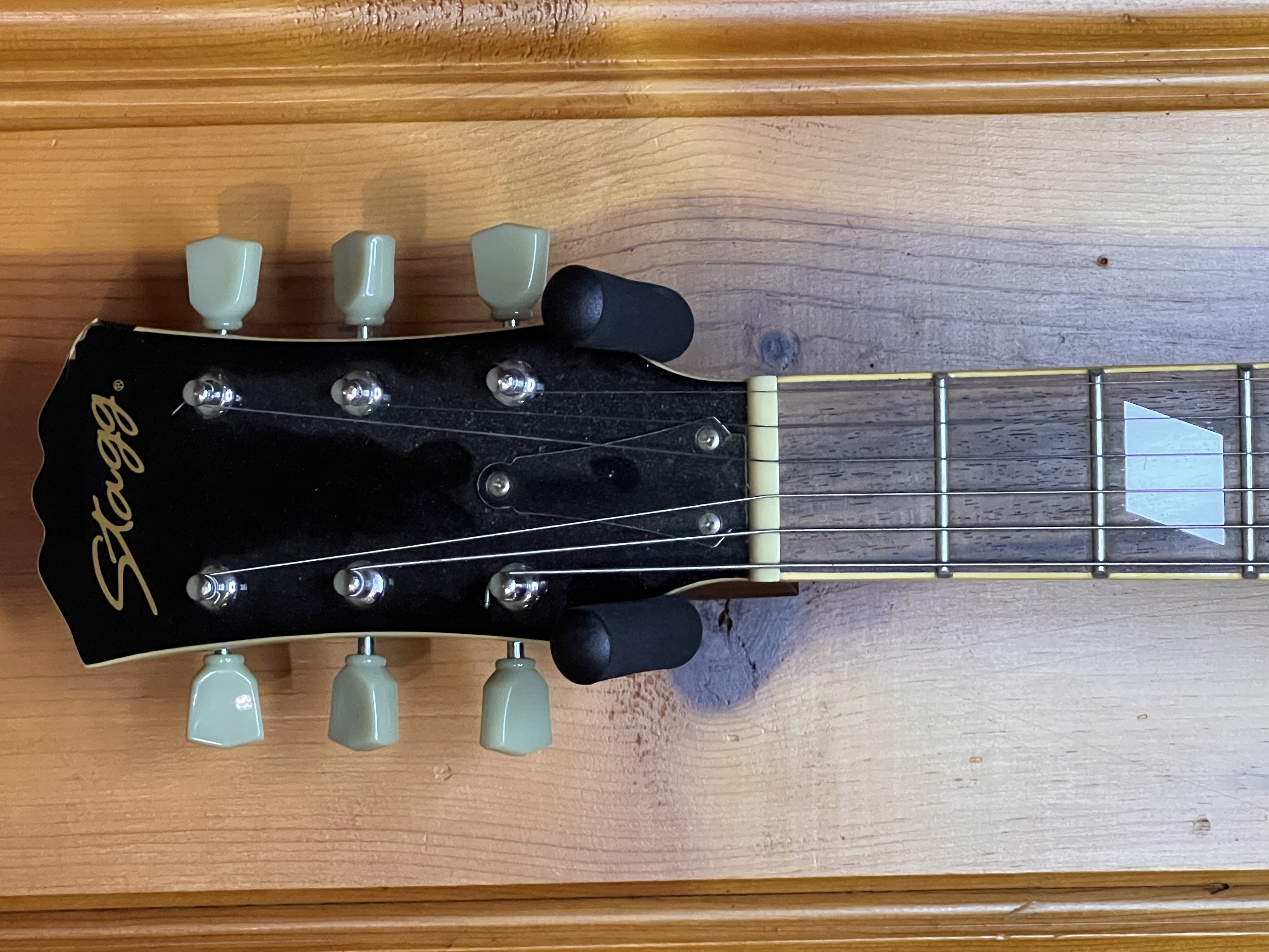Stagg Les Paul Style Single Cutaway Electric Guitar