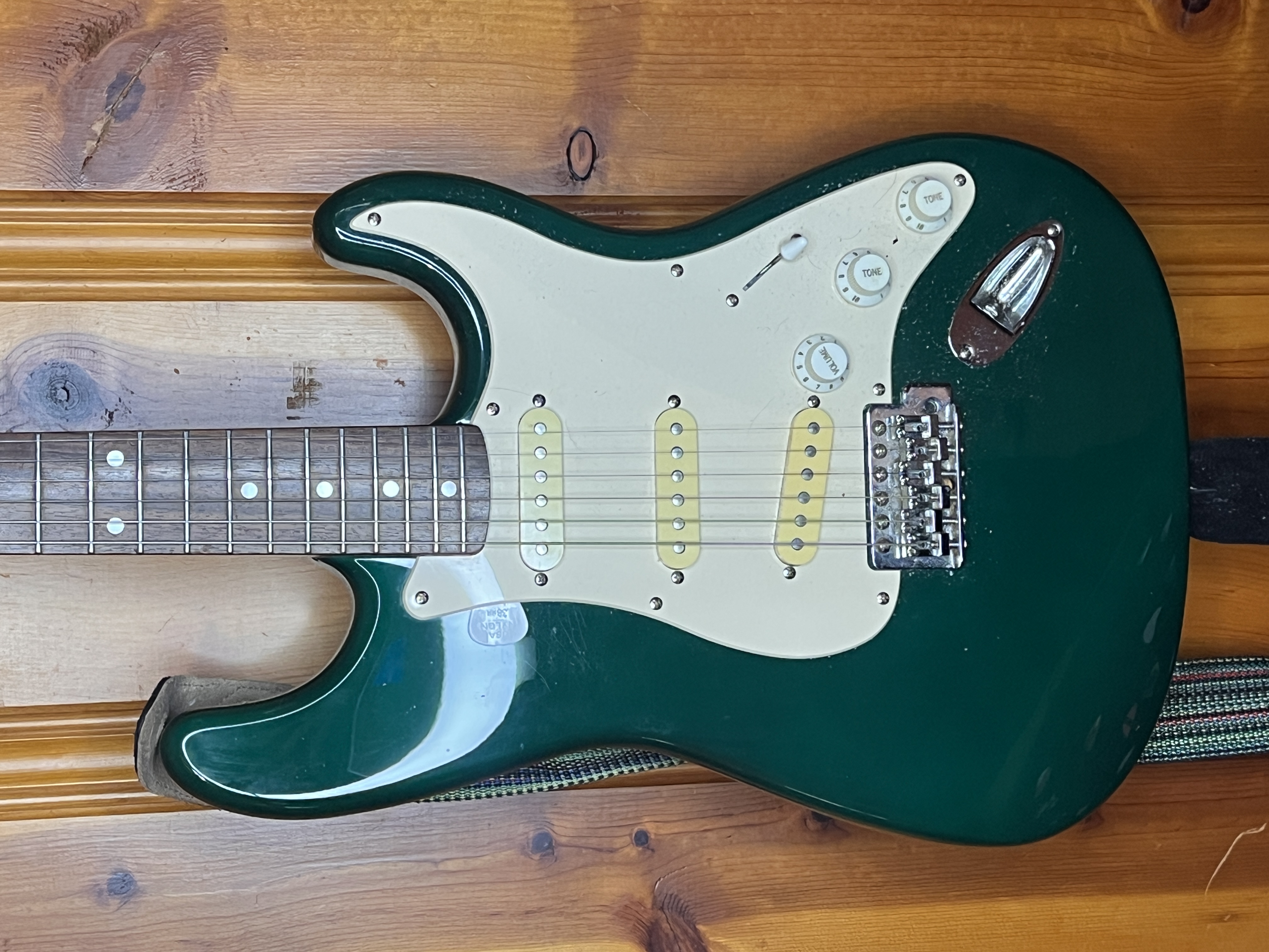 Squier by Fender Affinity Series Stratocaster Electric Guitar in British Racing Green