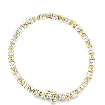 Diamond Bracelet. MCE1004/8-MTSS
This is a classic diamond tennis bracelet, featuring a