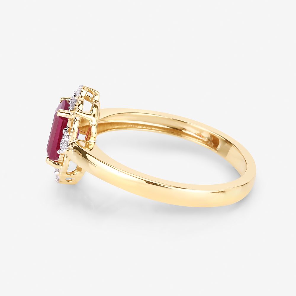 14K Ruby and Diamond Ring. QJ8421/39 - EYA 
This beautiful 14K yellow gold ring features a 