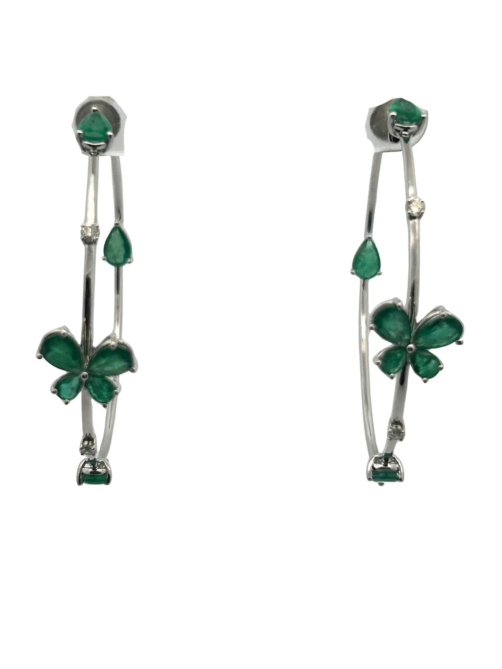 14K Emerald & Diamond Hoop Earrings. CJI1962/36-MLLK 
These stunning 14k white gold hoop 