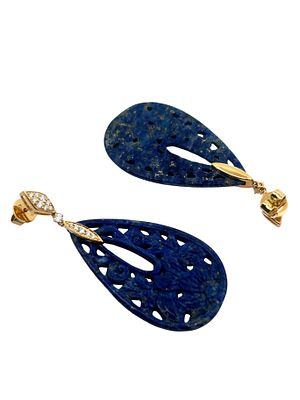 18K Lapis & Diamond Earrings. CJI1962/35-MNMK 
These elegant 18k yellow gold earrings feature 