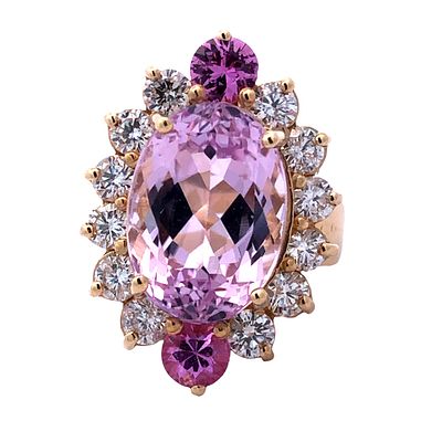 Kunzite, Sapphire and Diamond Ring. AF6947/31-MESS 
This breathtaking ring features a prominent 