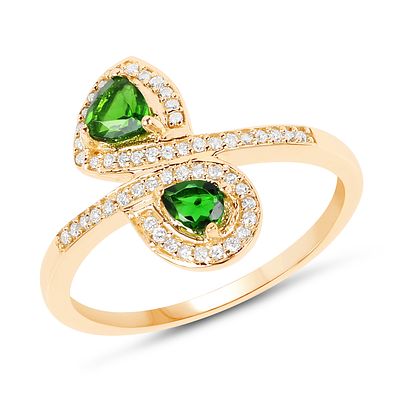 Chrome Diopside and Diamond Ring. QJ98421/102-OLL 
This captivating 14k yellow gold ring 
