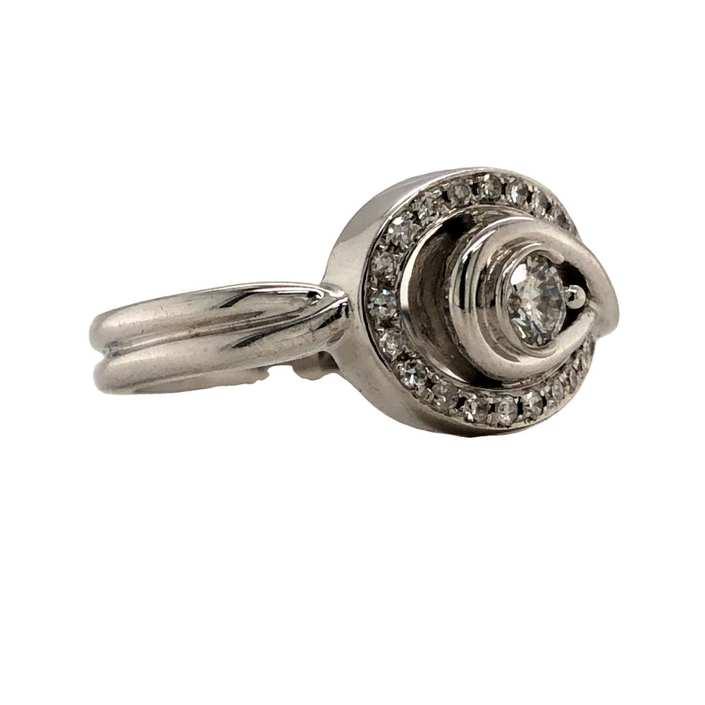 Modern Diamond Embrace Ring. S/4.88- ASS 
Elegantly crafted, this diamond ring features a 