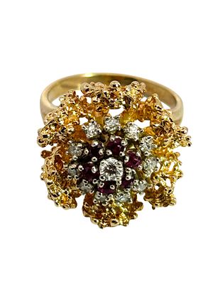 14K Floral Design Ruby & Diamond Ring. S/8.27-LSS 
This striking 14K yellow gold cocktail ring 