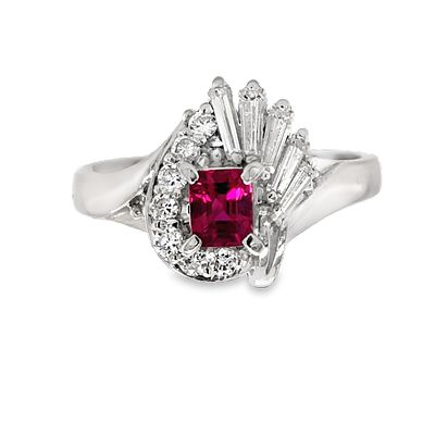 Pink Natural Sapphire and Diamond Ring. S/4.5-LSS 
This is a truly exquisite and distinctive 