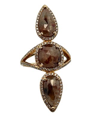 Fancy Brown Diamond Ring. CJI1962/11-MNTK 
This captivating ring, crafted in 14k yellow gold 