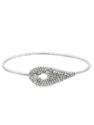 18K Diamond Hook & Eye Bracelet. ISL2293/1-MMYS 
This sophisticated bangle-style bracelet is 