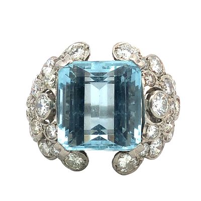 Art Deco 7 Carat Aquamarine & Diamond Ring. ISL2172/49-OMSS 
This impressive statement ring 