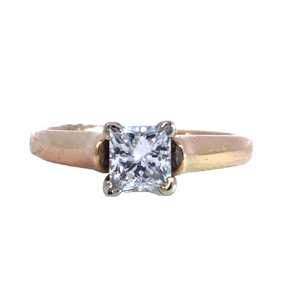 Diamond Engagement Ring. S/3.2-LSS 
Propose with timeless elegance or add a brilliant classic to 