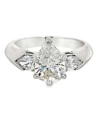 Platinum Pear Diamond Engagement Ring. ISL2293/78-NAYS 
Discover the elegance of this stunning 